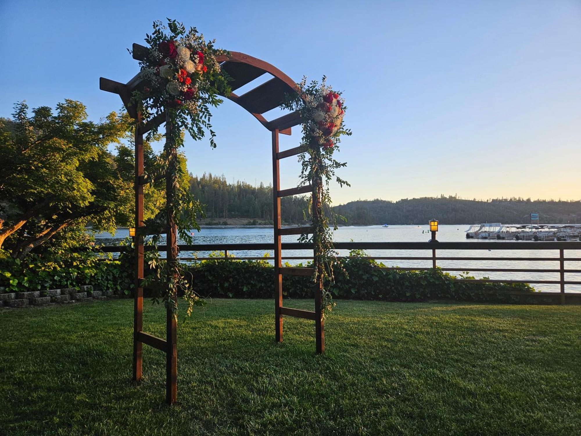 The Pines Resort & Conference Center Bass Lake Bagian luar foto
