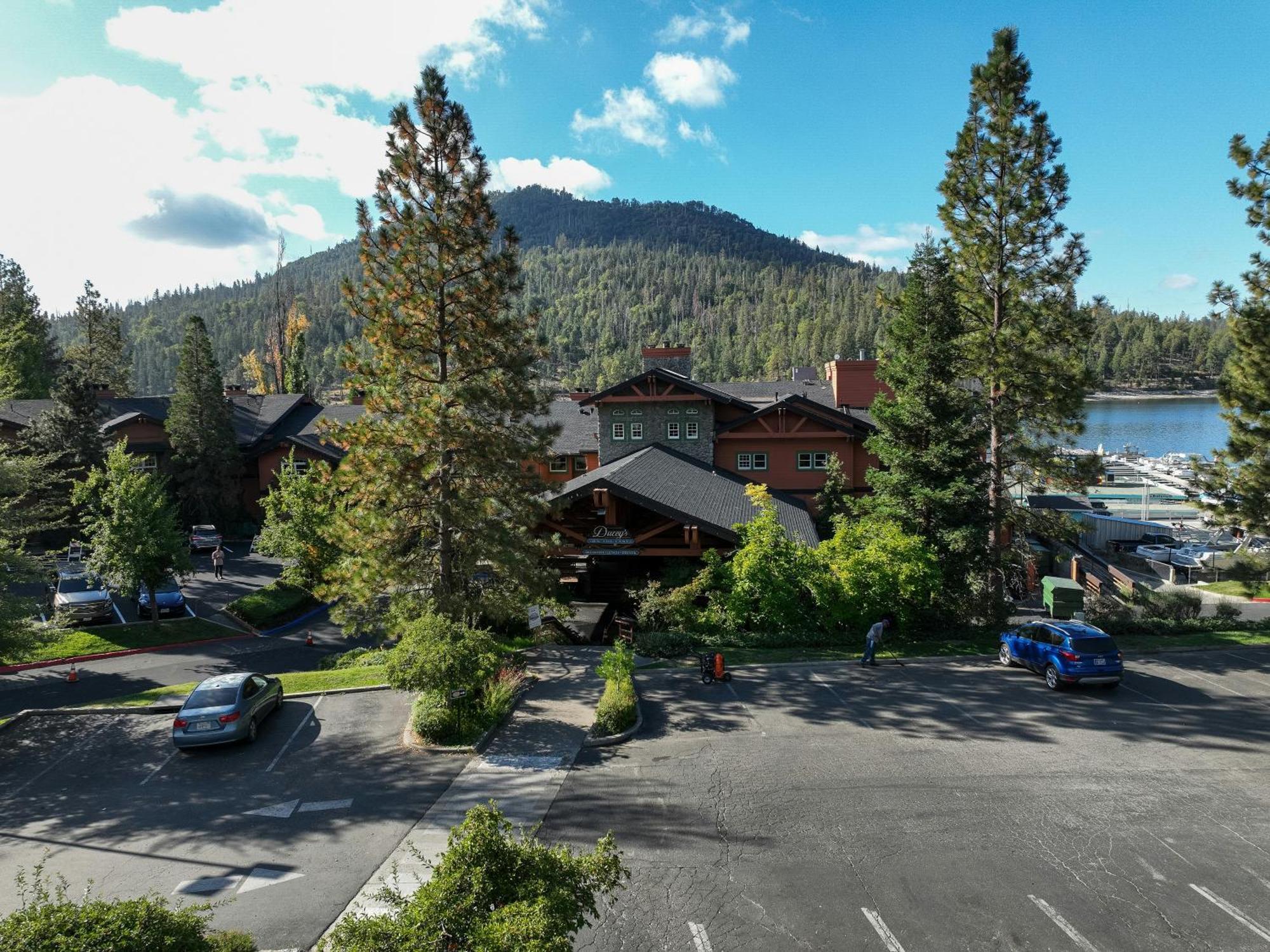 The Pines Resort & Conference Center Bass Lake Bagian luar foto